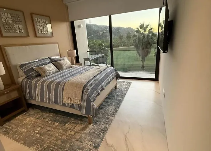 New Golf Course With Ocean Views Holiday home